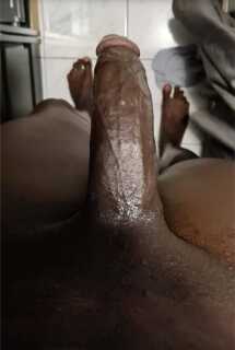 Ik ben een zwarte man met een grote lul, en ik kan goed neuken - Amsterdam - Nederland